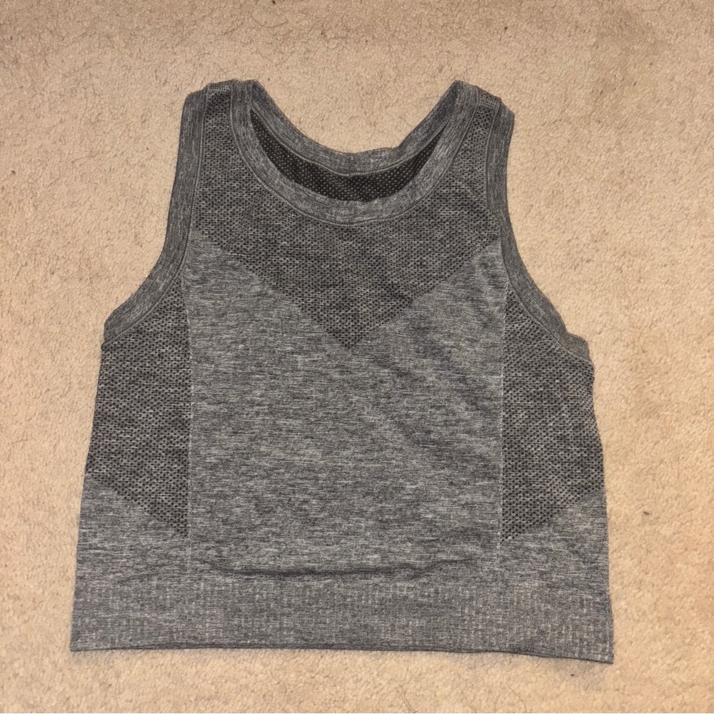 Old navy athletic cropped tank